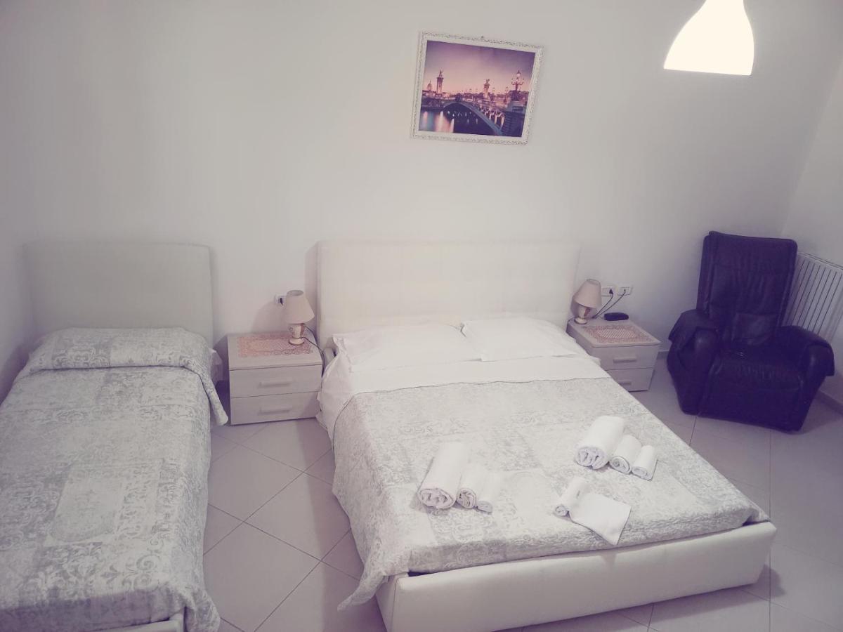 Hotel Casa Eraldo Castellaccia Zewnętrze zdjęcie