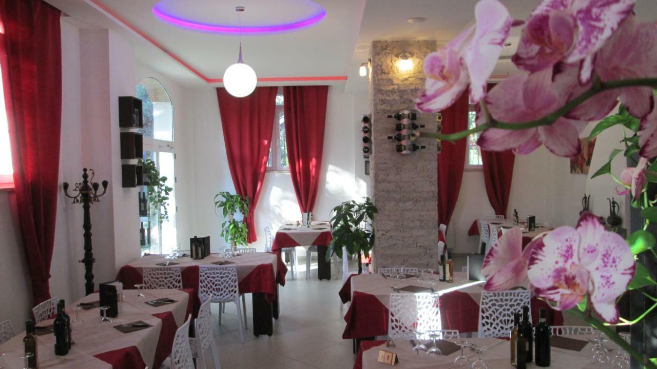 Hotel Casa Eraldo Castellaccia Zewnętrze zdjęcie